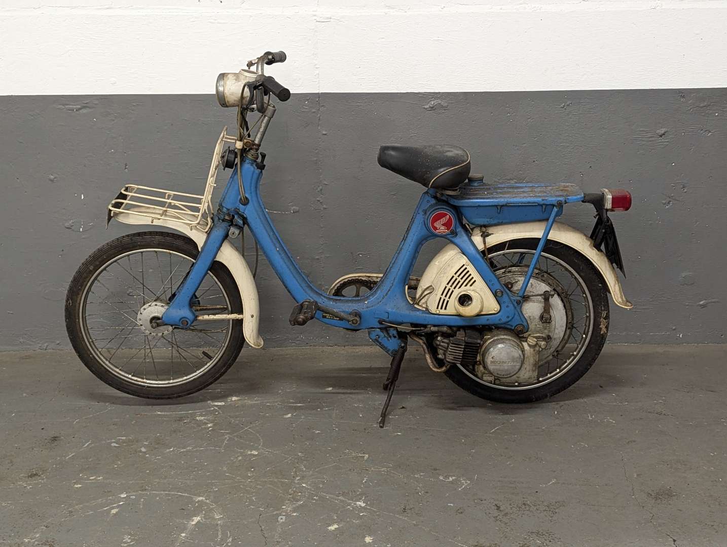 <p>1967 HONDA P50</p>