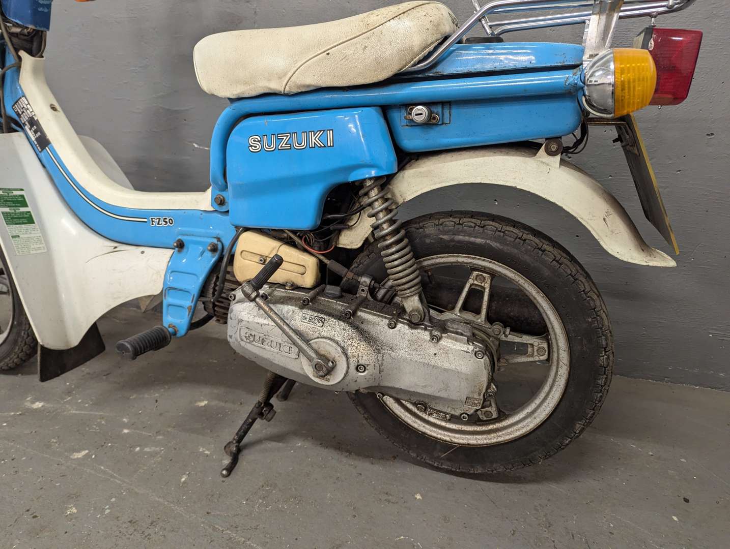 <p>1981 SUZUKI FZ50</p>