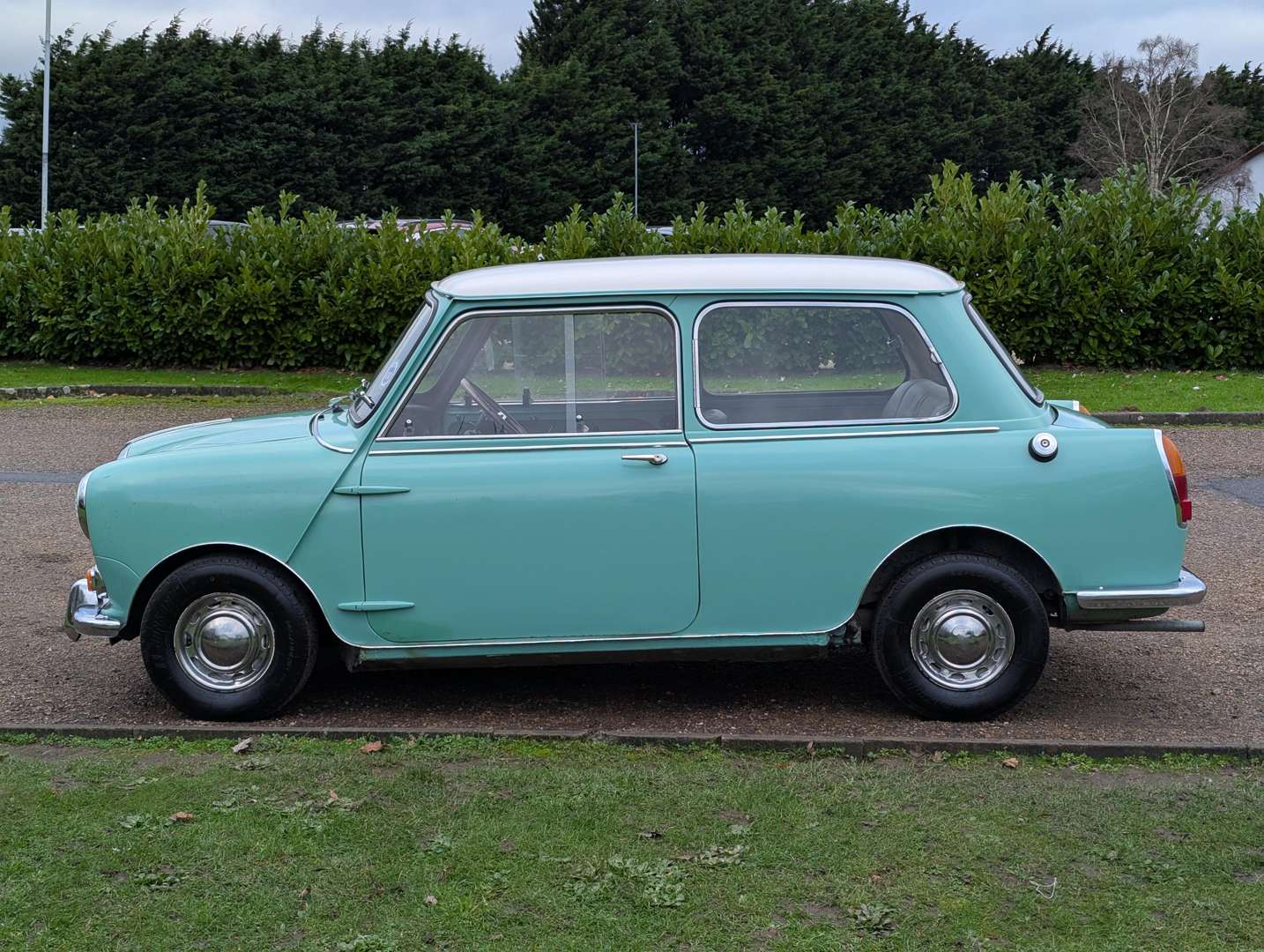 <p>1965 WOLSELEY HORNET MKII</p>