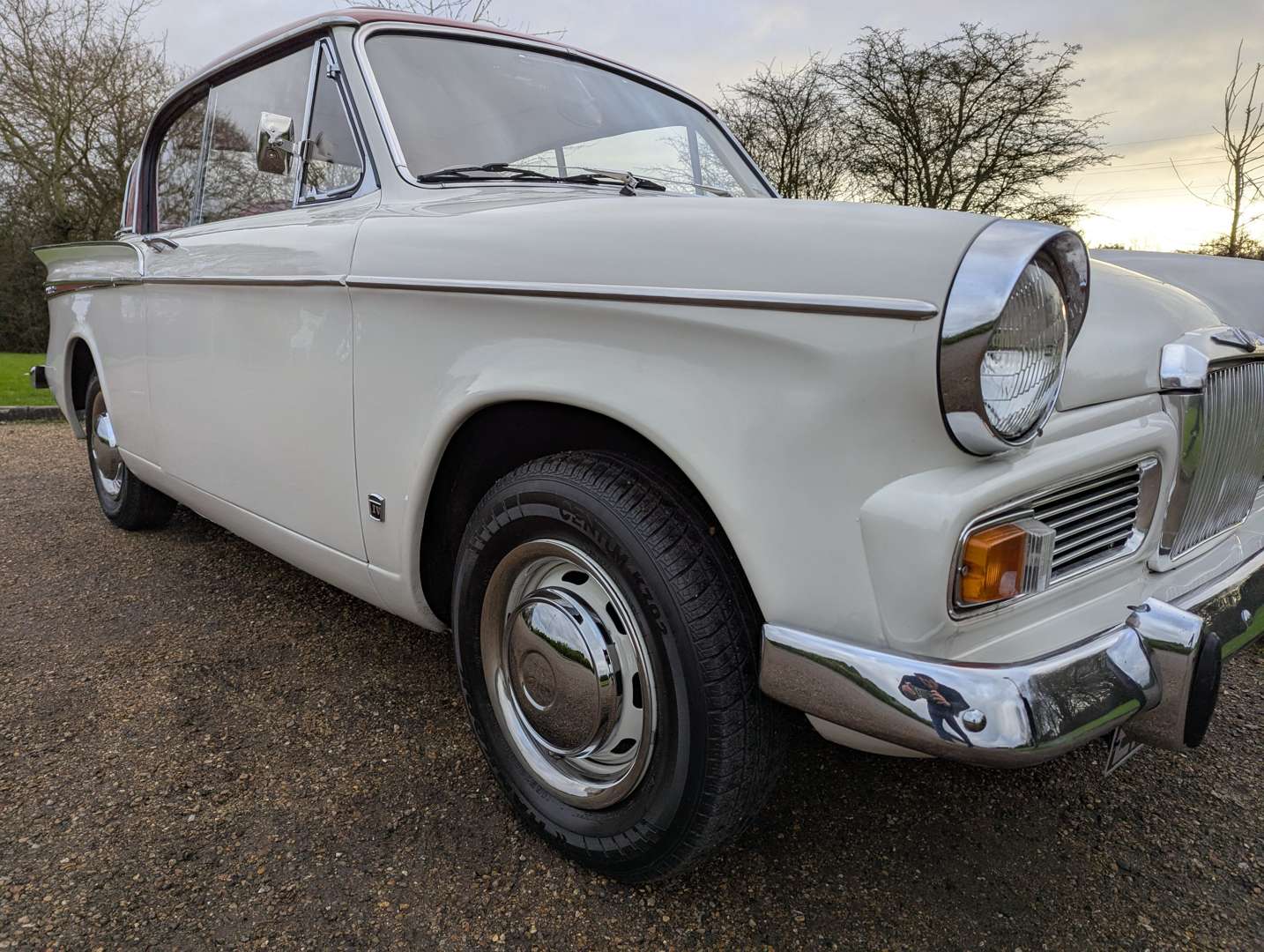 <p>1964 SUNBEAM RAPIER</p>