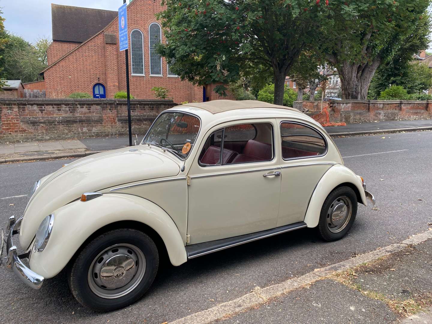 <p>1967 VW BEETLE 1300</p>