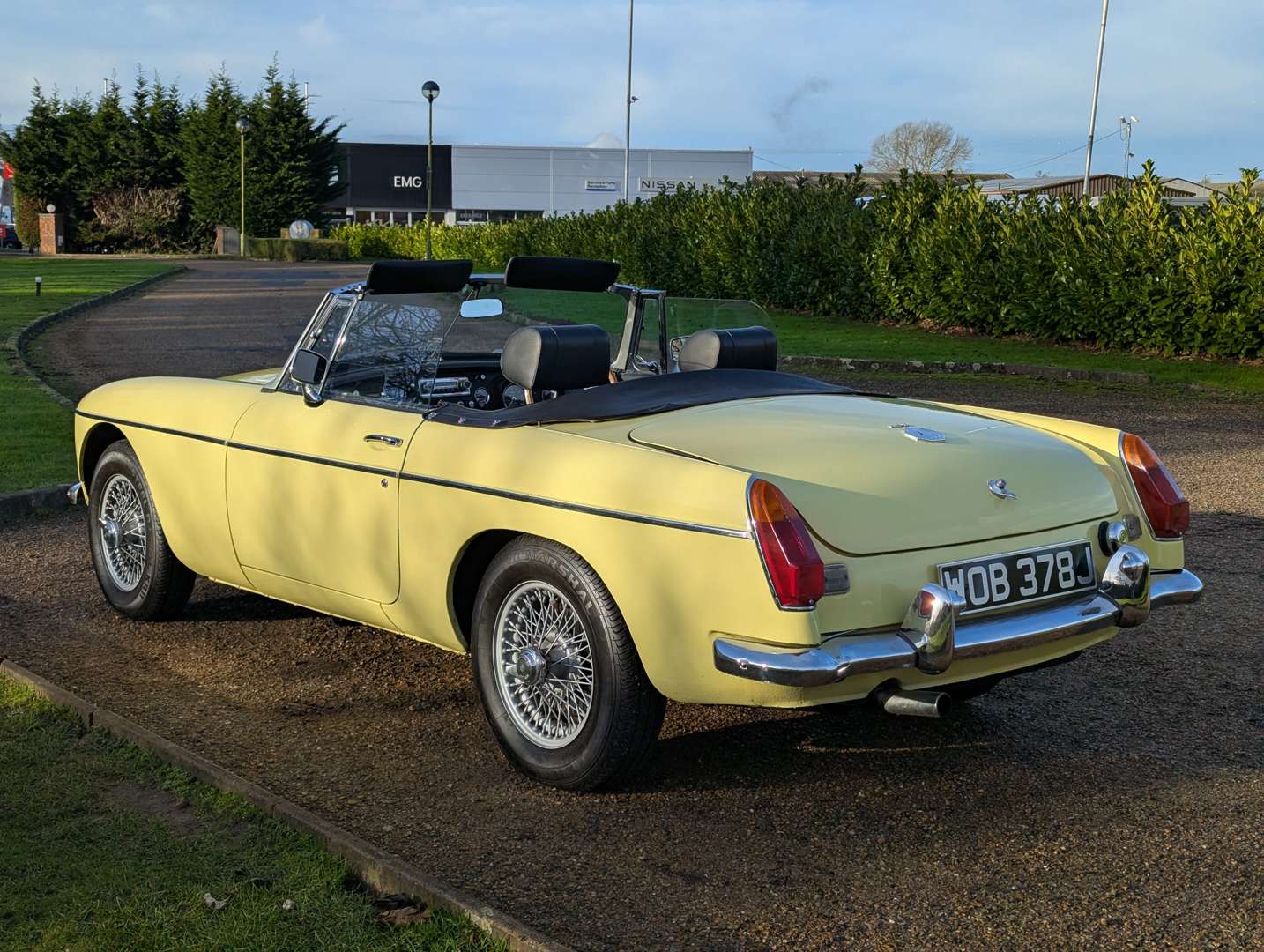 <p>1970 MG B ROADSTER</p>