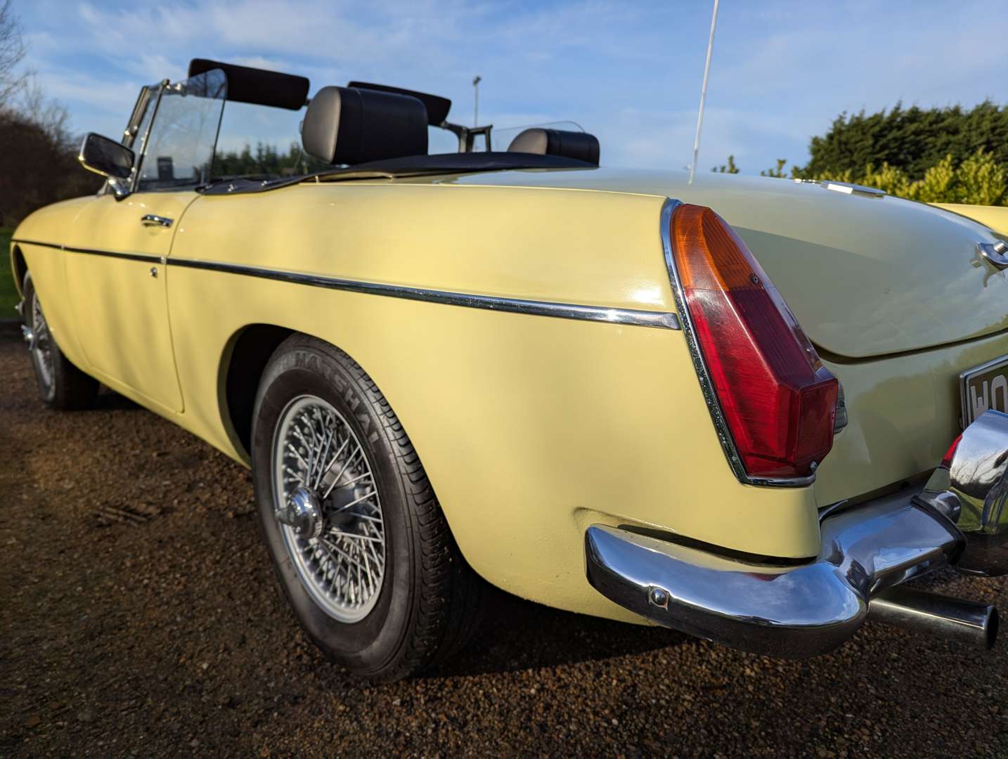 <p>1970 MG B ROADSTER</p>