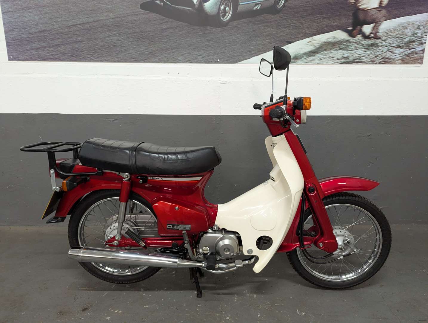 <p>1997 HONDA C90 CUB</p>