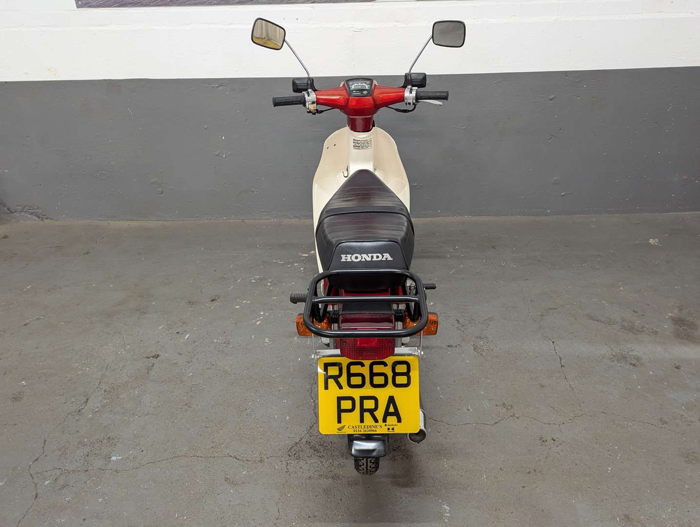 <p>1997 HONDA C90 CUB</p>