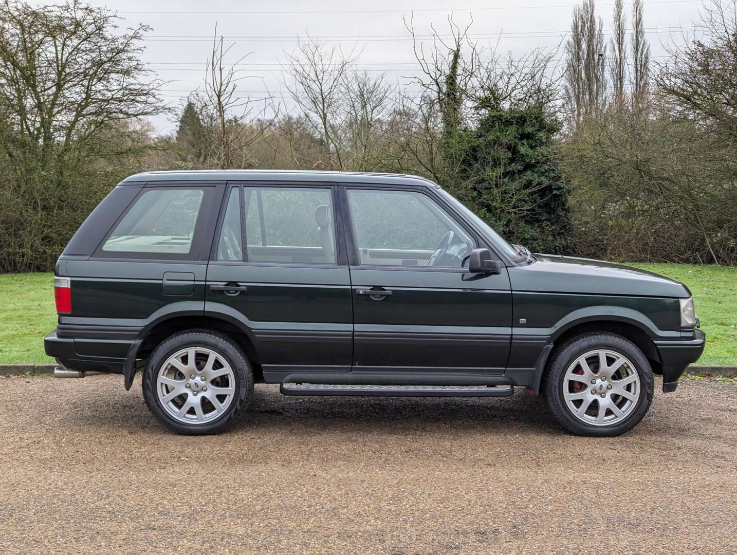 <p>1998 RANGE ROVER 4.6 HSE AUTO</p>