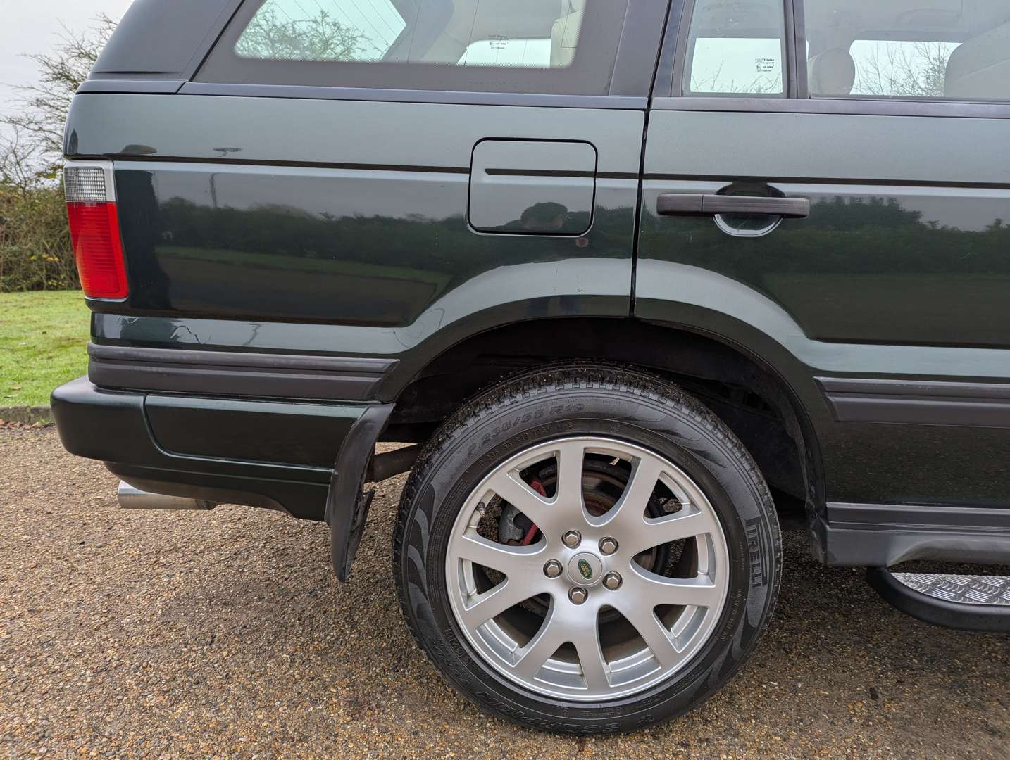 <p>1998 RANGE ROVER 4.6 HSE AUTO</p>