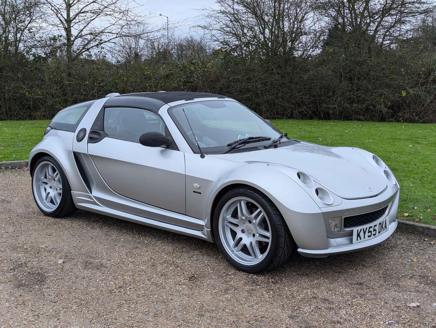 <p>2005 SMART ROADSTER COUPE BRABUS AUTO</p>