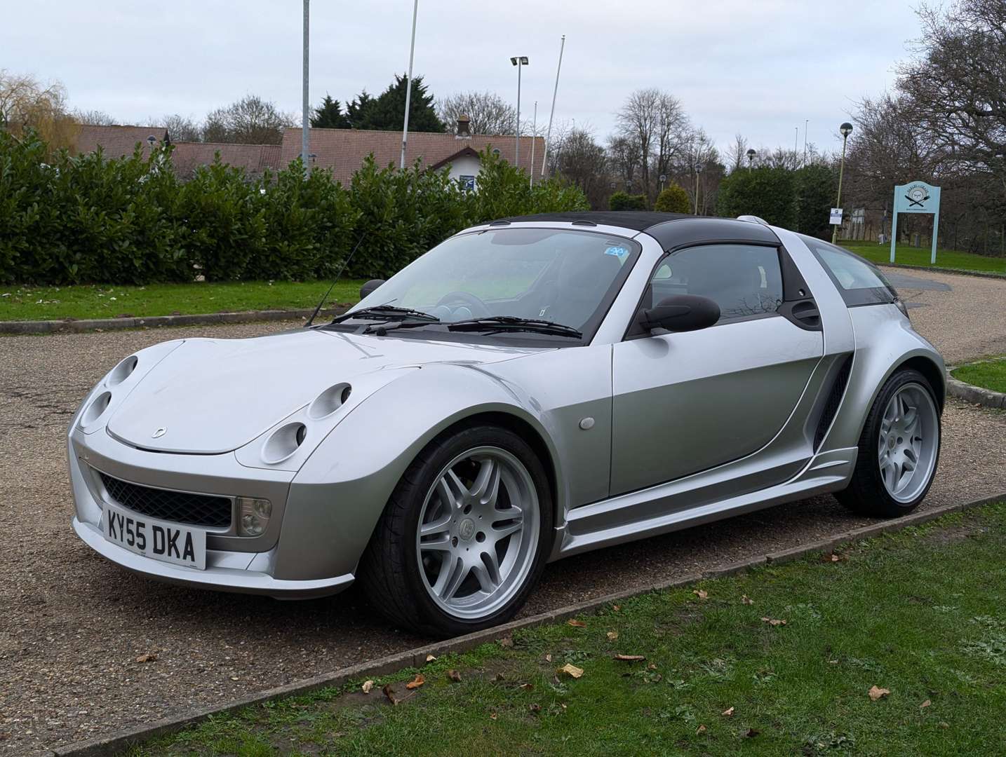 <p>2005 SMART ROADSTER COUPE BRABUS AUTO</p>