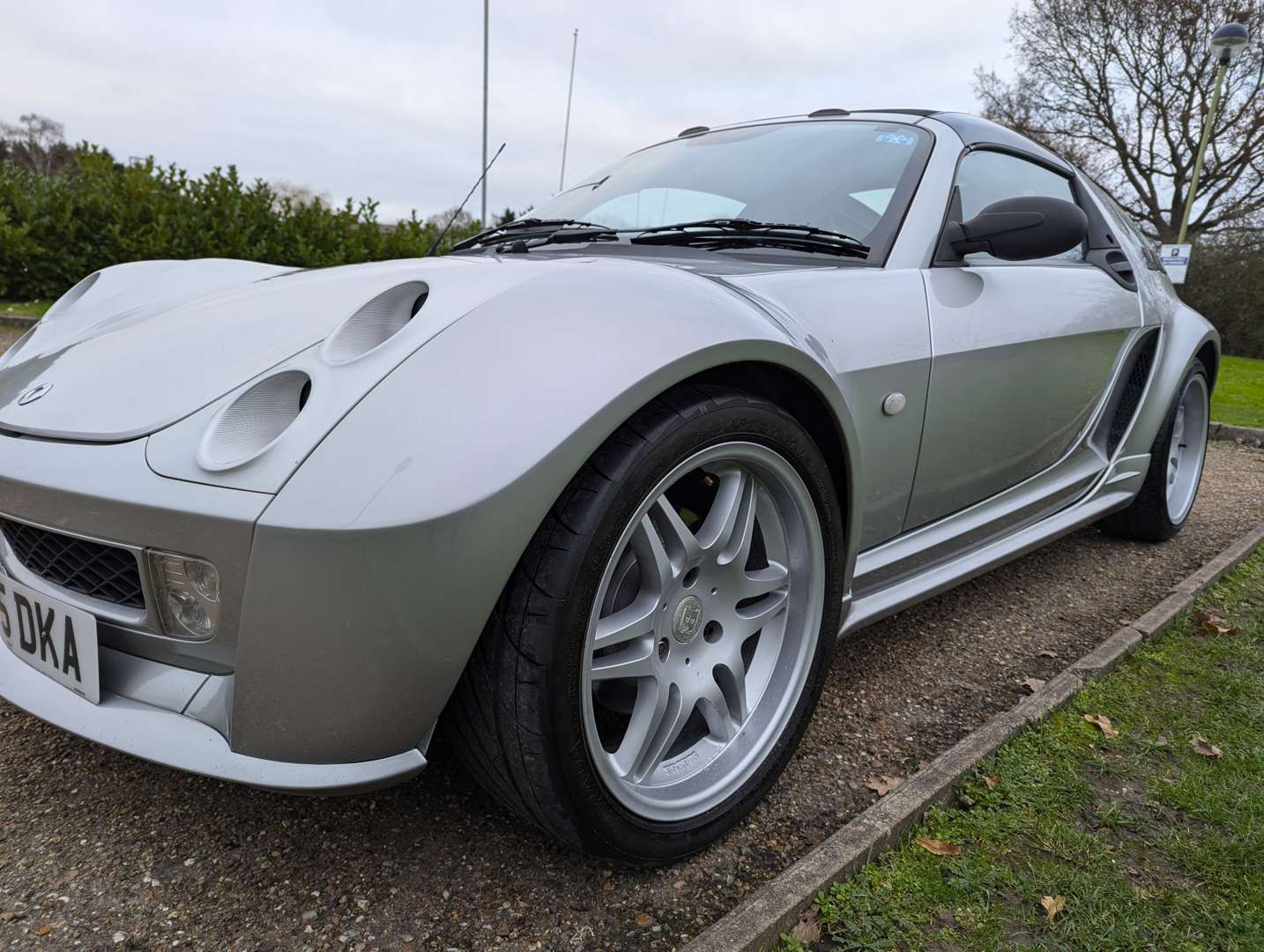 <p>2005 SMART ROADSTER COUPE BRABUS AUTO</p>