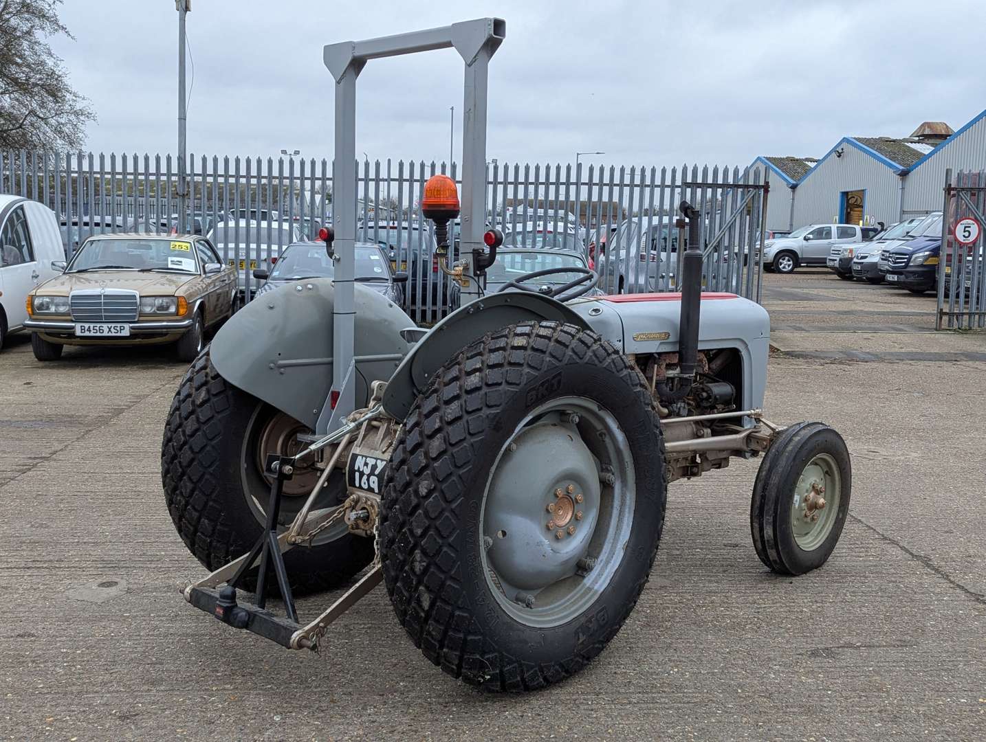 <p>1957 FERGUSON FE35</p>