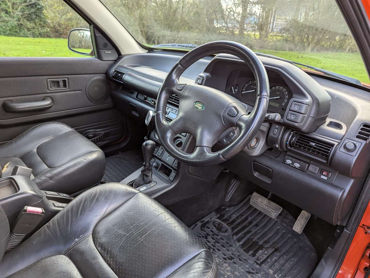 <p>2002 LAND ROVER FREELANDER V6I G4 AUTO</p>