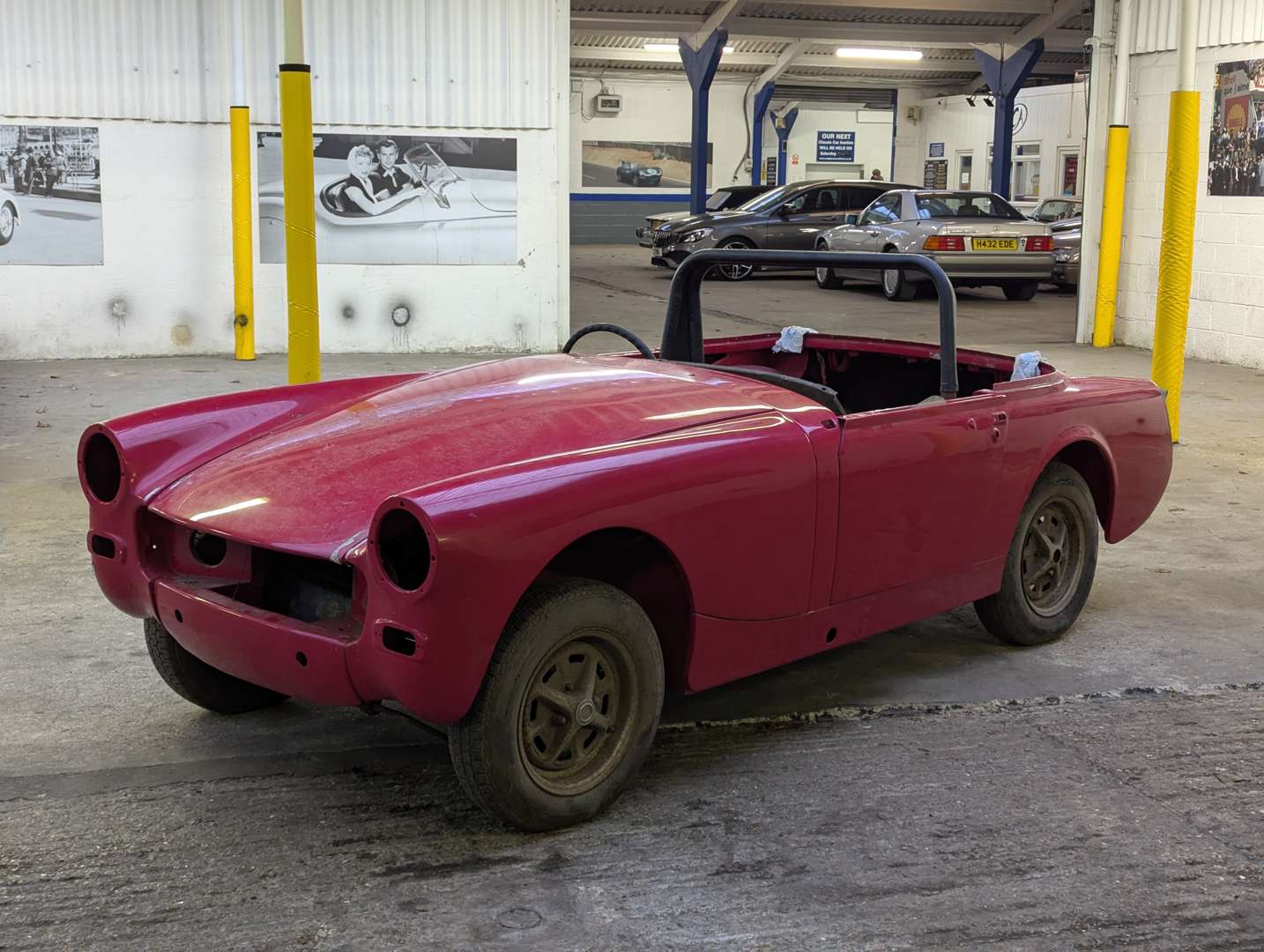 <p>1972 MG MIDGET RWA</p>