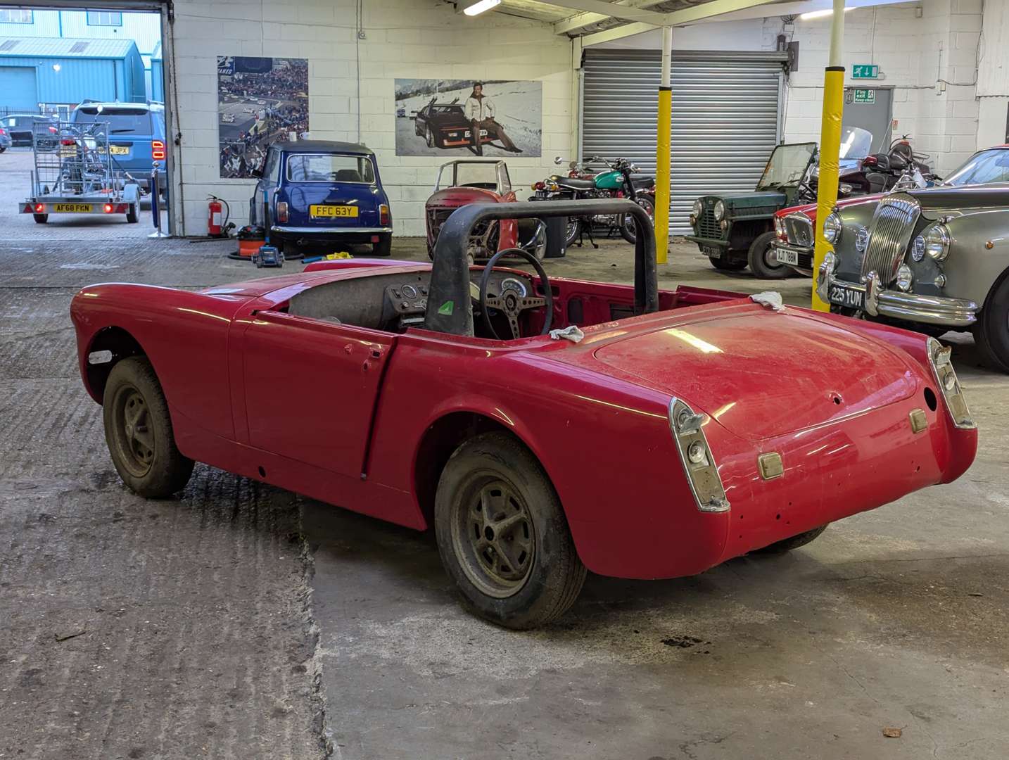 <p>1972 MG MIDGET RWA</p>