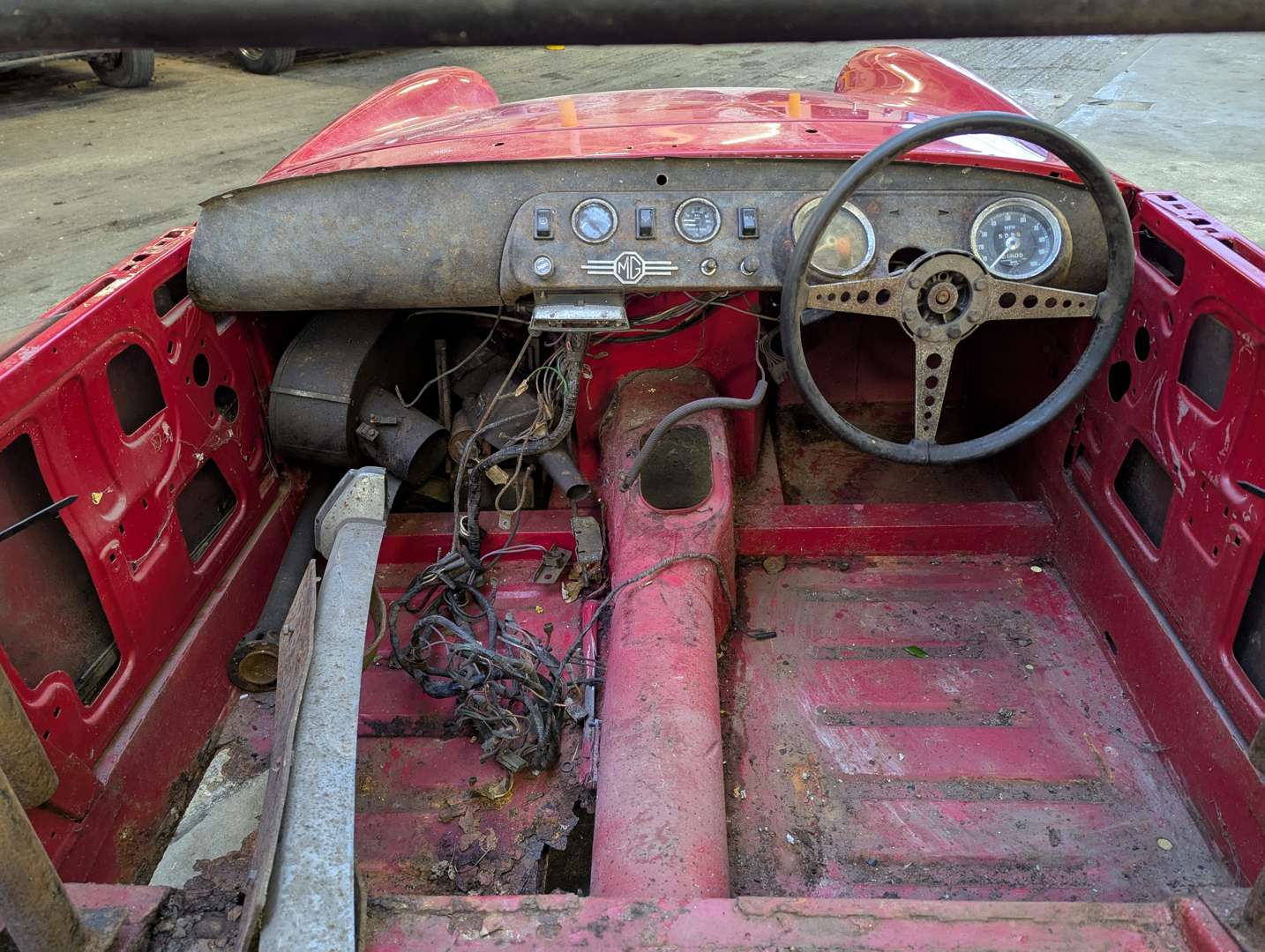 <p>1972 MG MIDGET RWA</p>