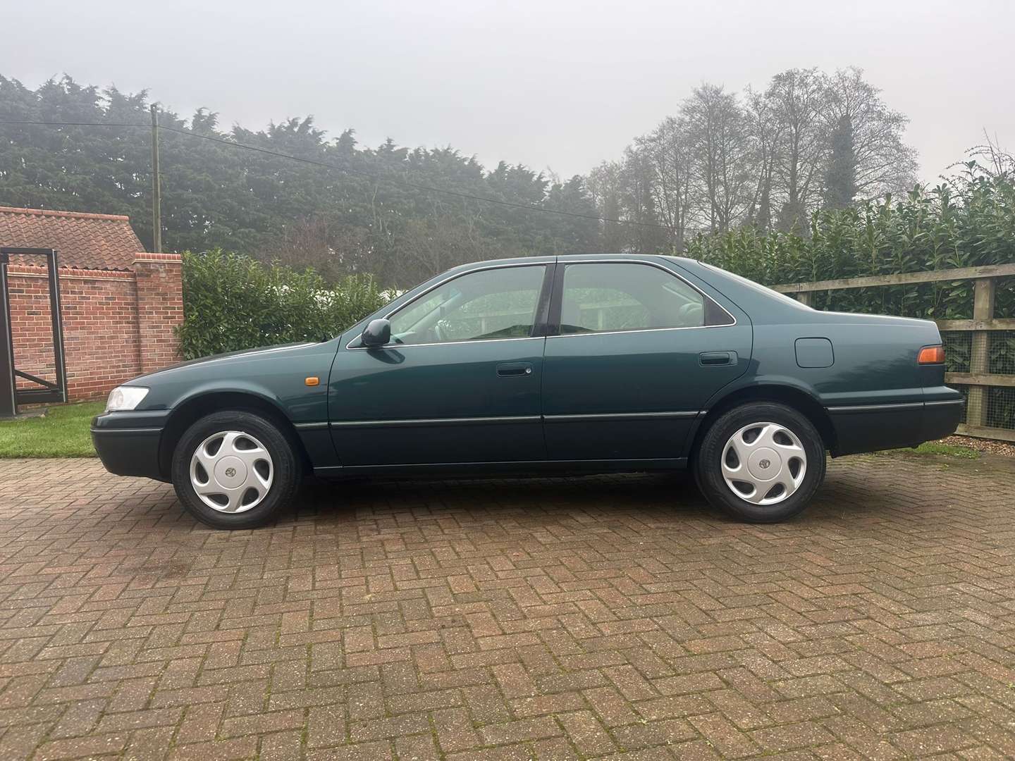 <p>1997 TOYOTA CAMRY 2.2I</p>