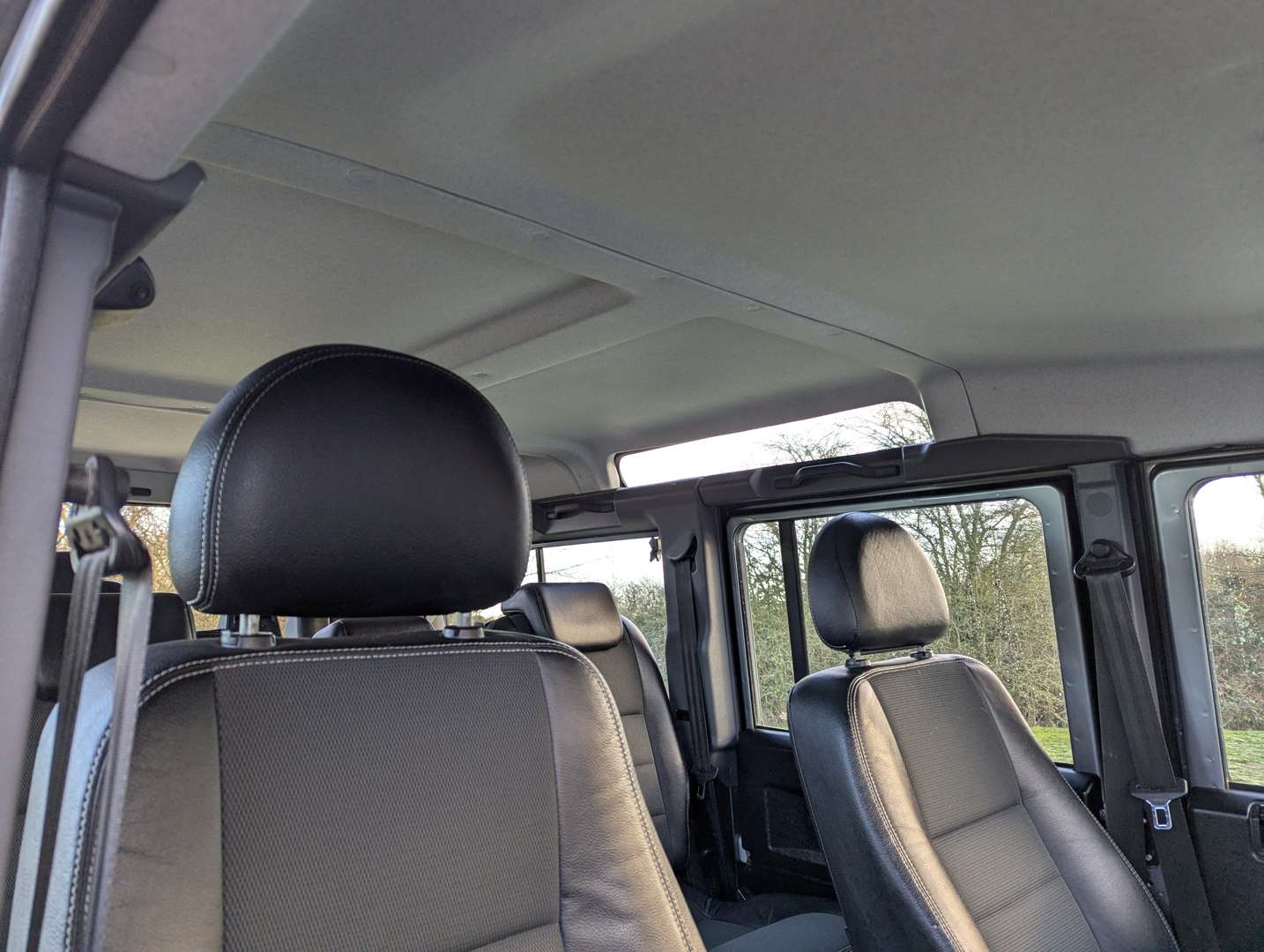 <p>2012 LAND ROVER DEFENDER 110 XS TD D/C</p>