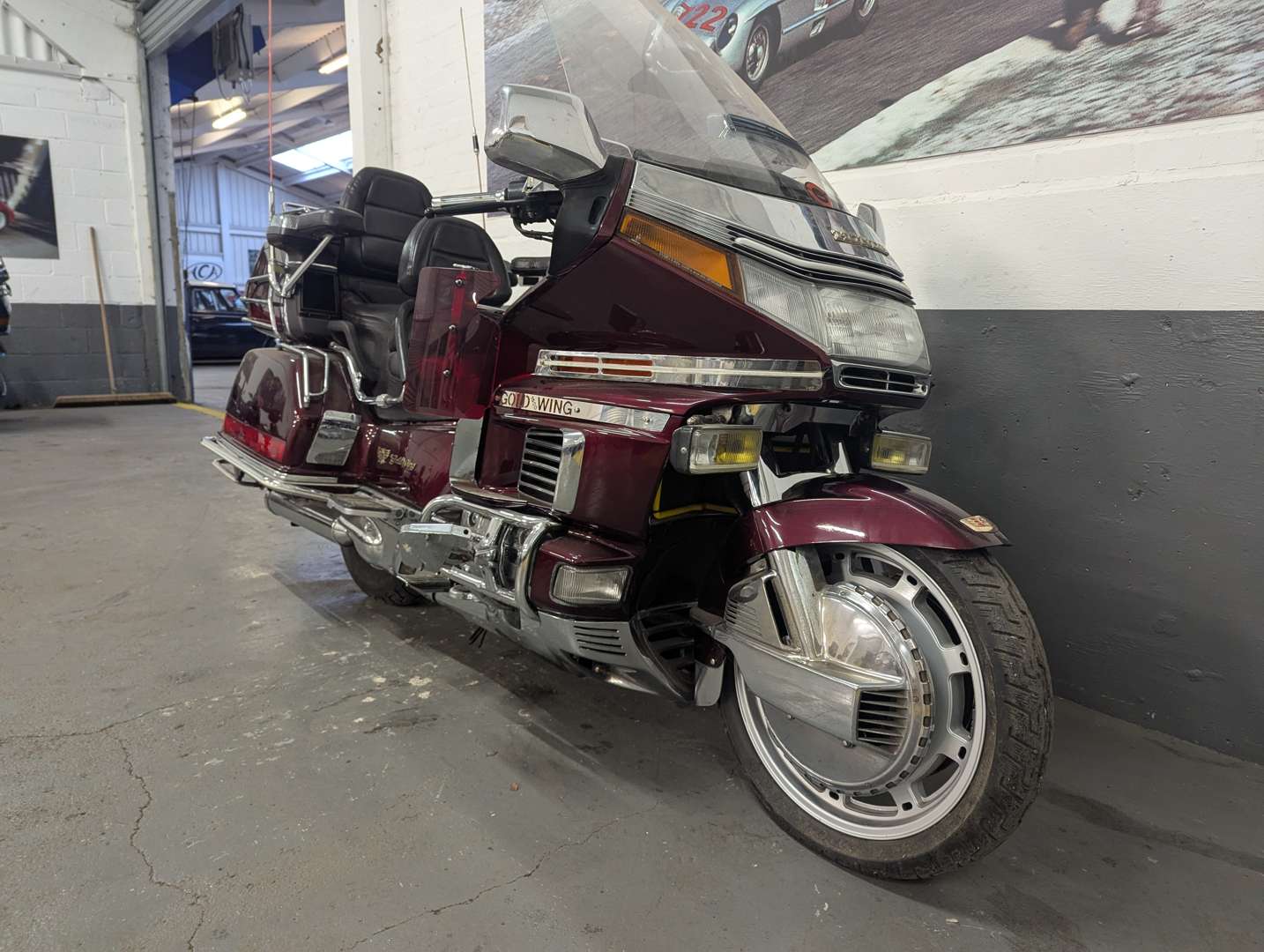 <p>1991 HONDA GOLDWING</p>