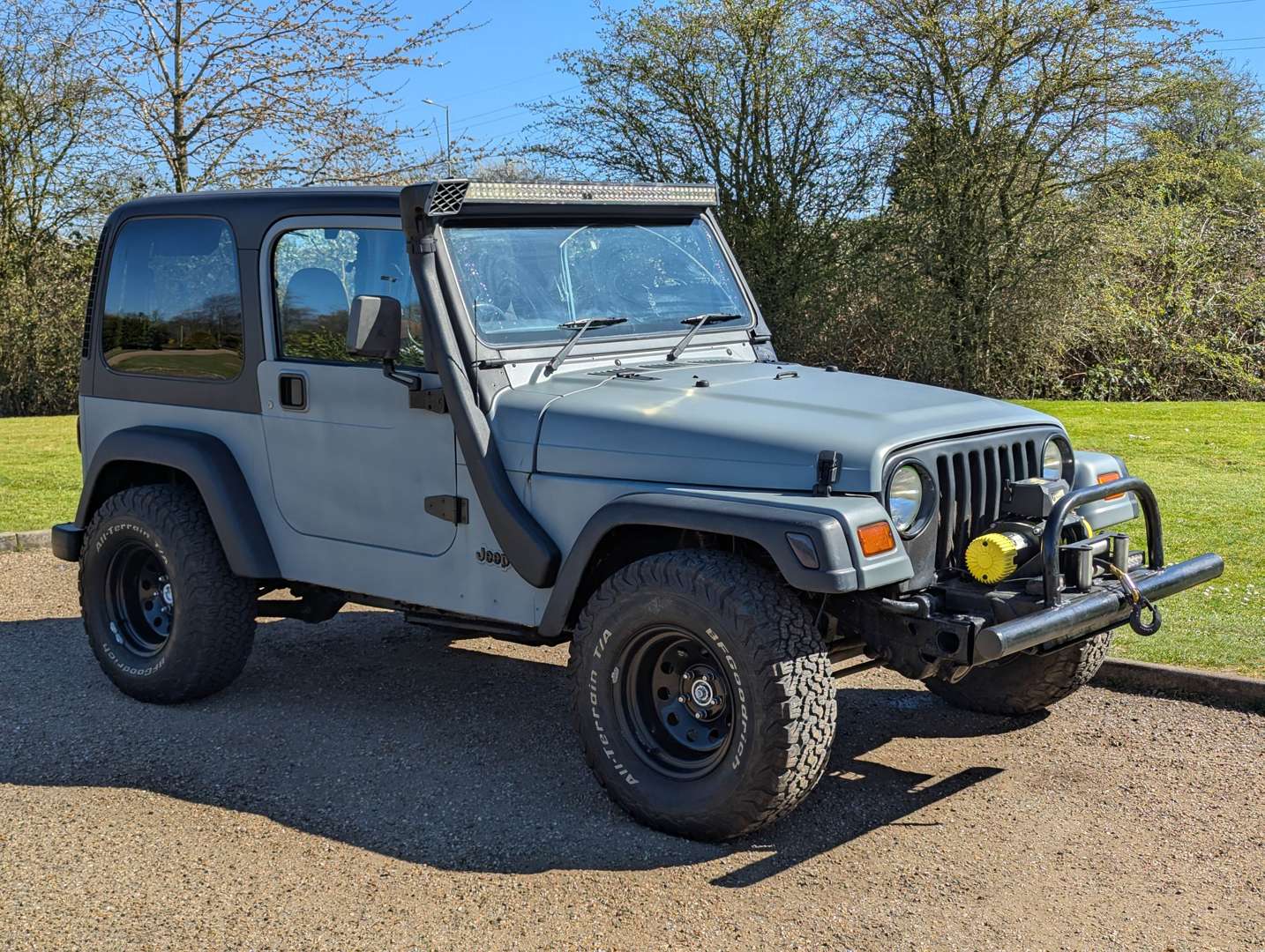 <p>2000 JEEP WRANGLER 2.5 SPORT</p>