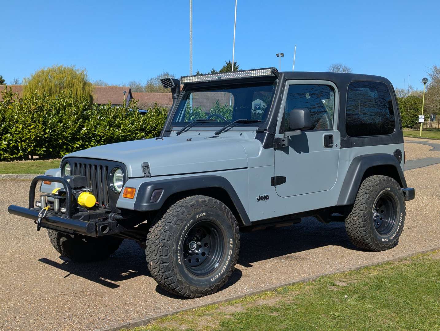 <p>2000 JEEP WRANGLER 2.5 SPORT</p>