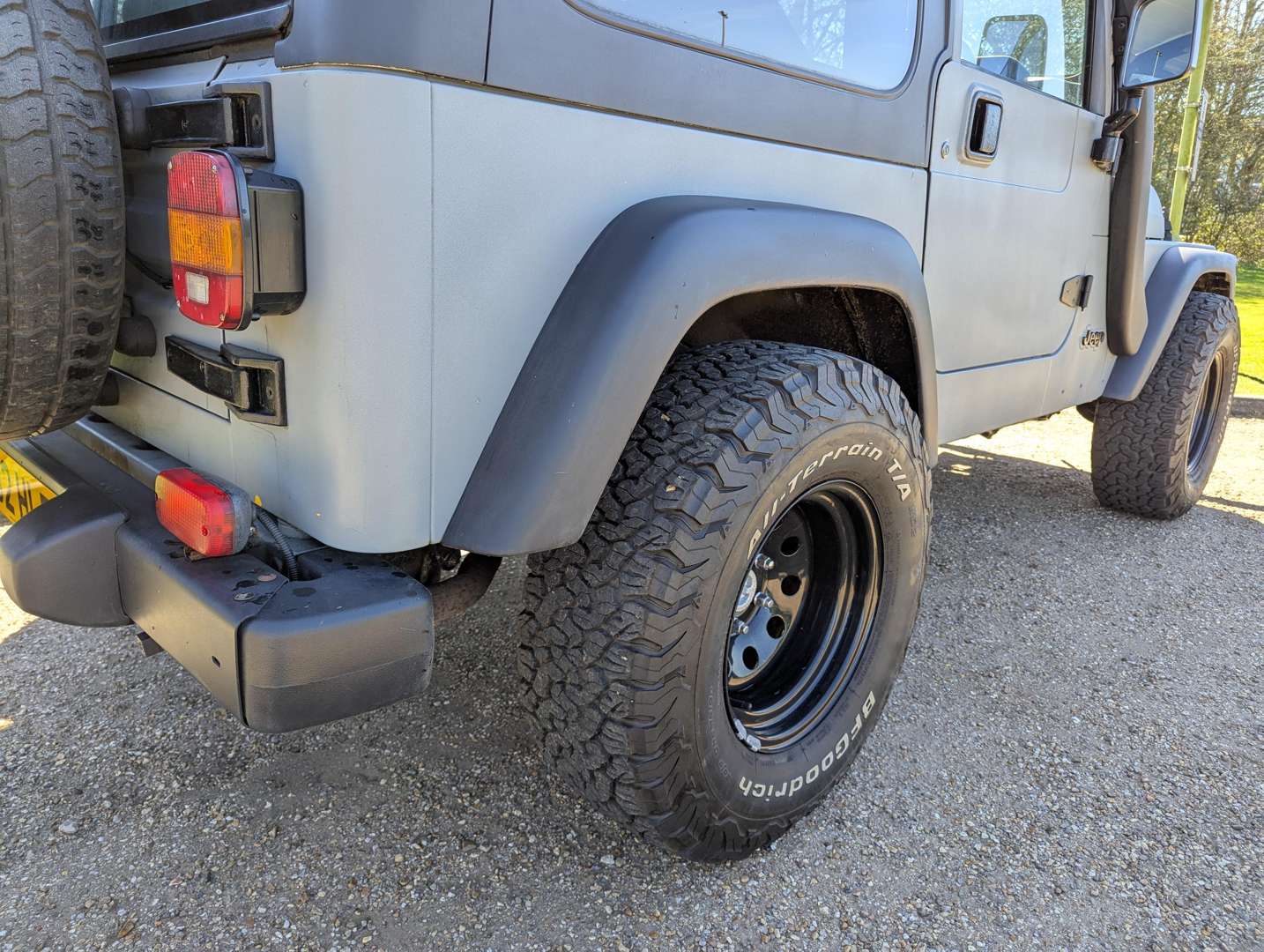 <p>2000 JEEP WRANGLER 2.5 SPORT</p>