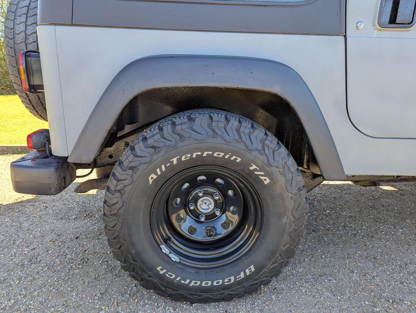 <p>2000 JEEP WRANGLER 2.5 SPORT</p>