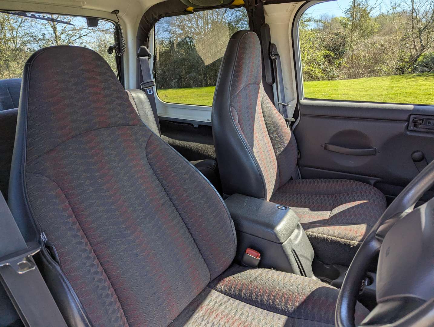 <p>2000 JEEP WRANGLER 2.5 SPORT</p>