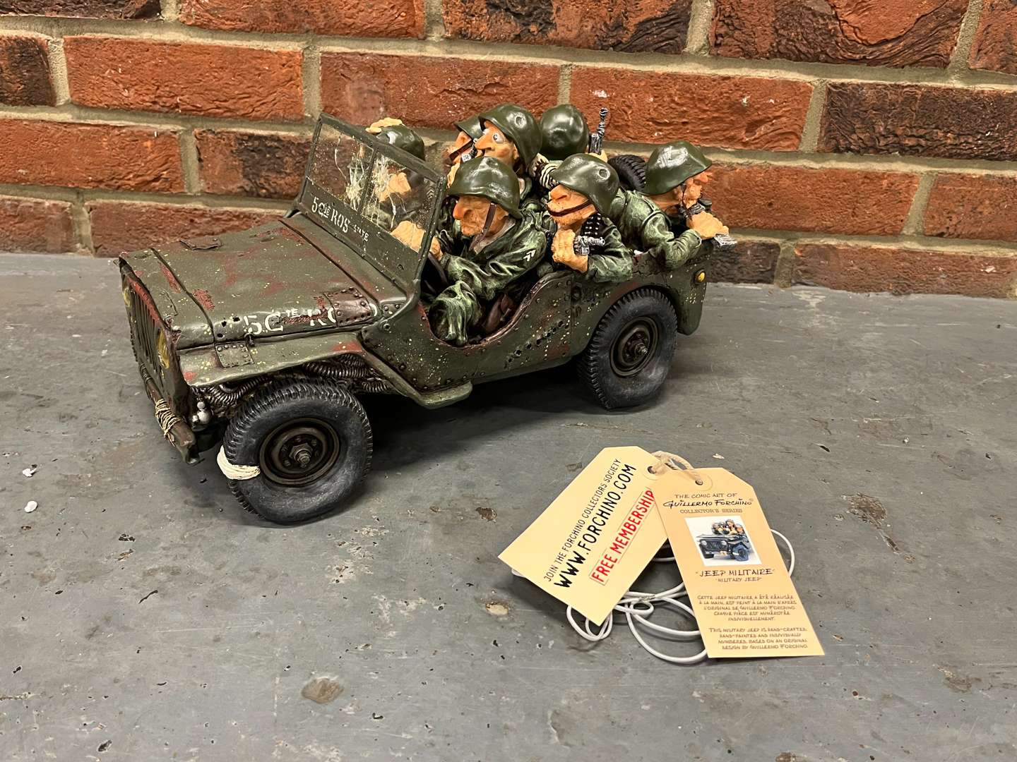 <p>Boxed Guillermo Forchina “Jeep Militaire” Model</p>