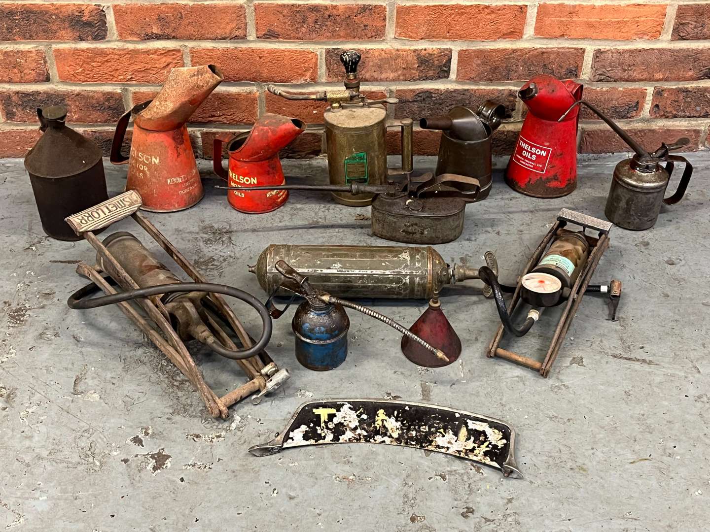 <p>Mixed Lot of Oil Pourers, Foot Pumps Etc</p>