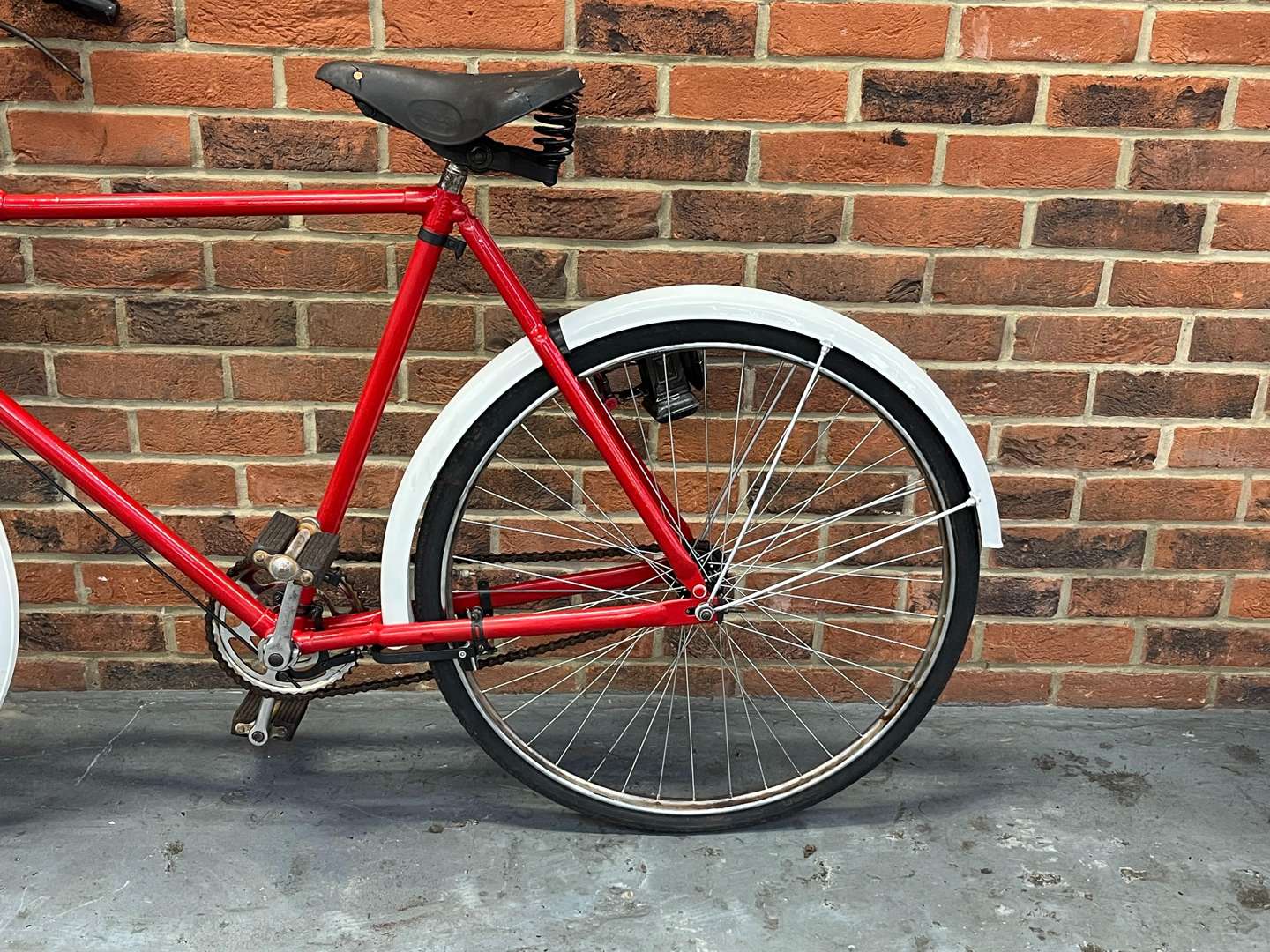 <p>Vintage Post Office Bicycle&nbsp;</p>