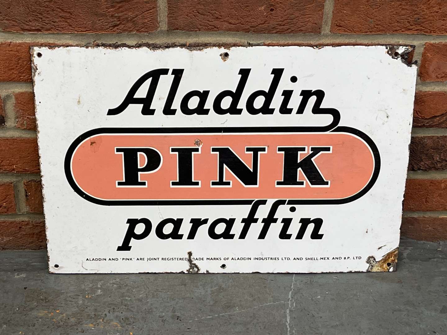 <p>Aladdin Pink Paraffin Enamel Sign</p>