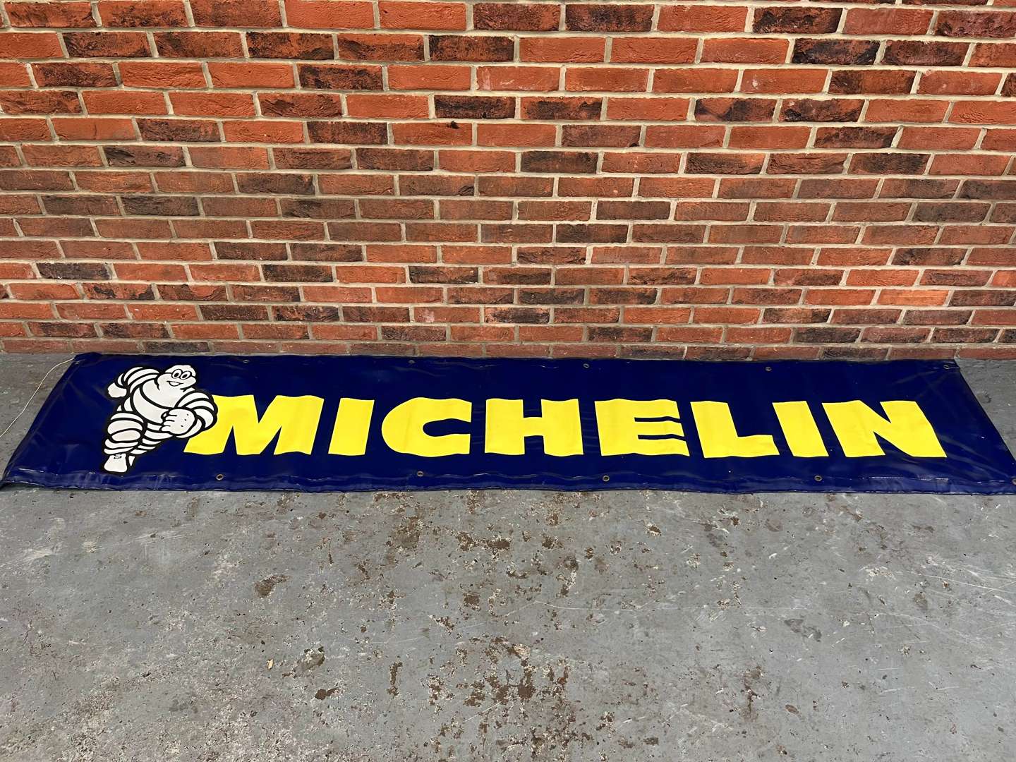 <p>Large Michelin Banner</p>