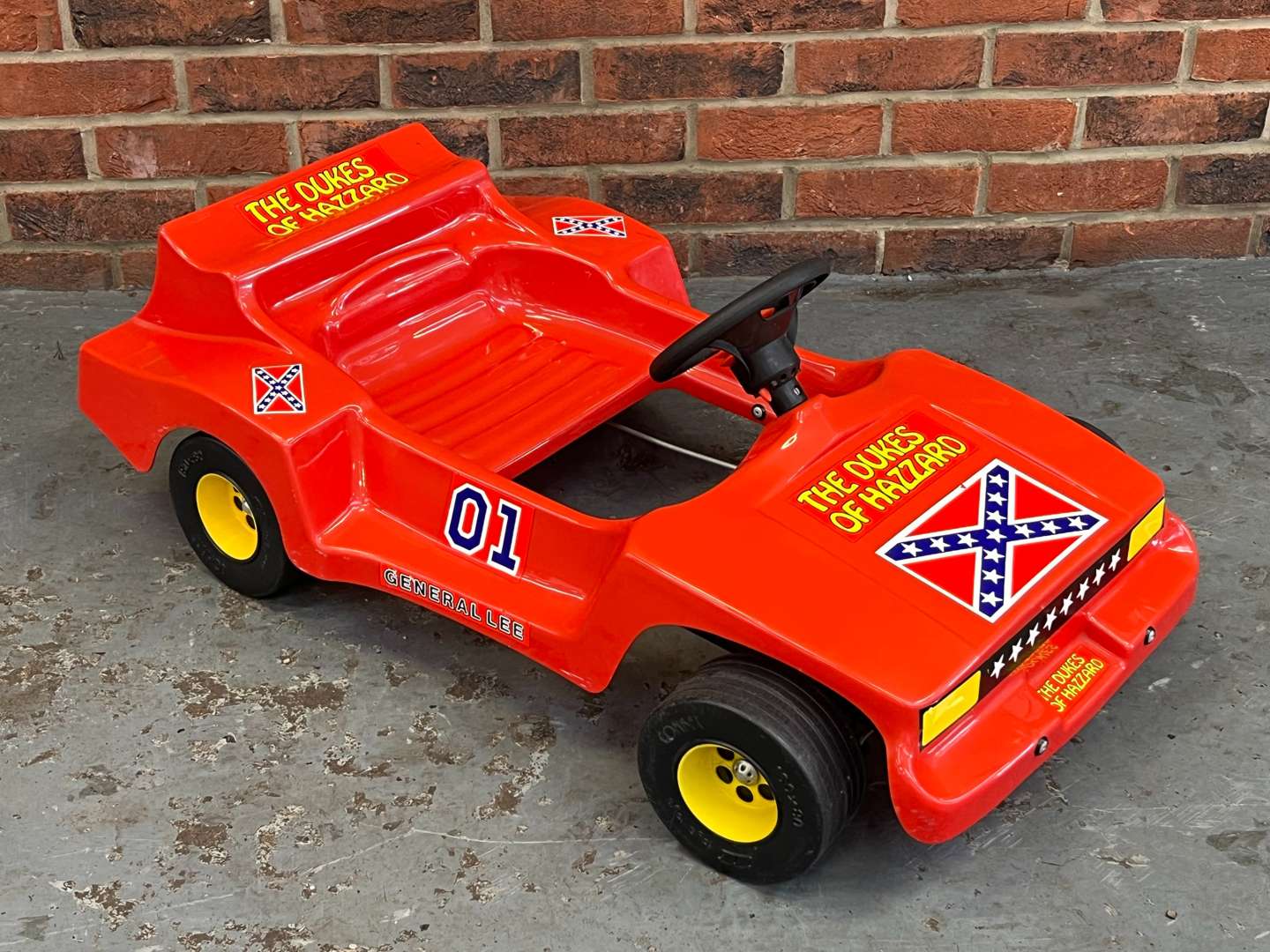 <p>TT Toys Plastic Dukes of Hazzard Pedal Car</p>