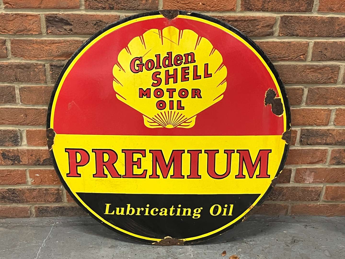 <p>Premium Golden Shell Motor Oil Enamel Sign</p>