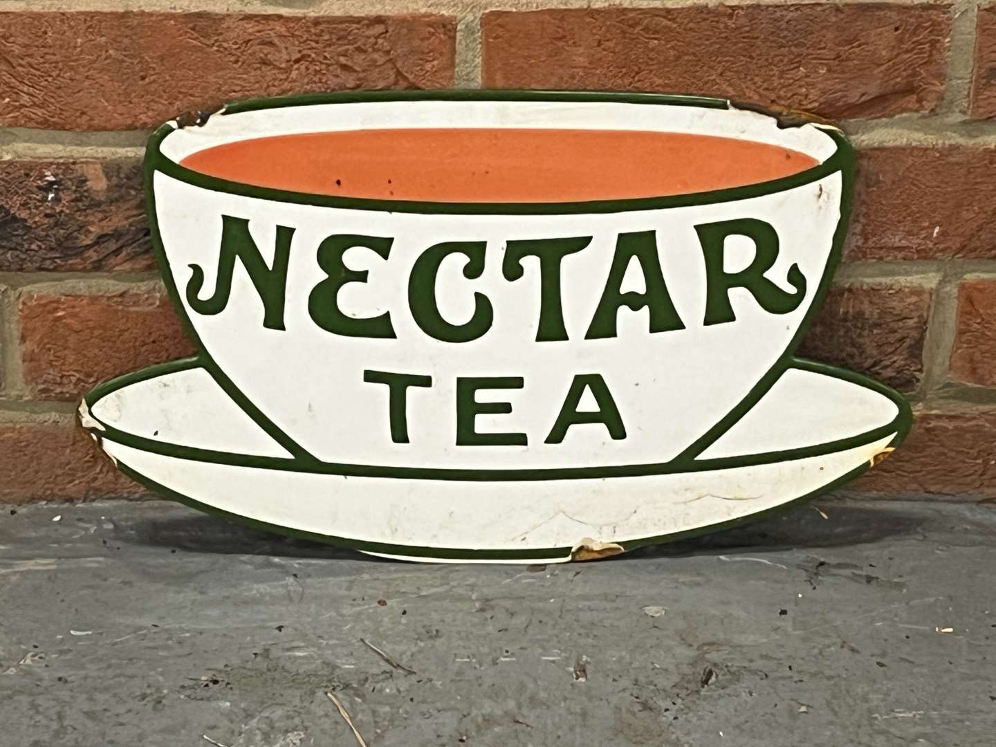 <p>Nectar Tea Enamel Sign</p>