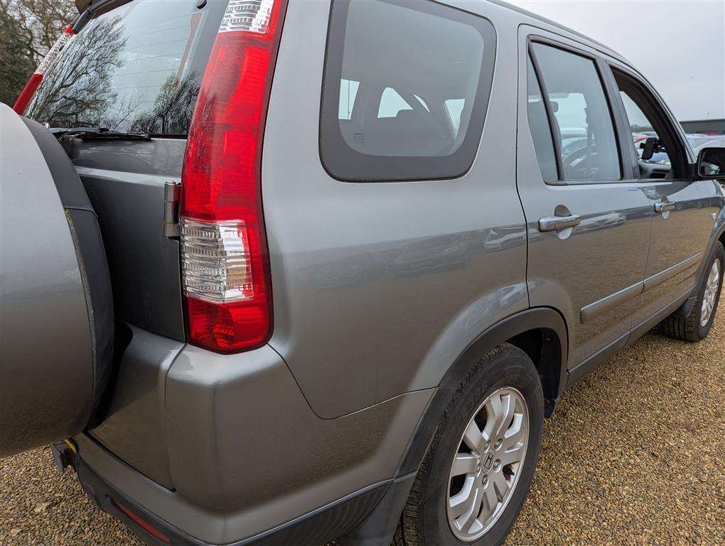 <p>2005 HONDA CR-V I-CTDI SPORT</p>