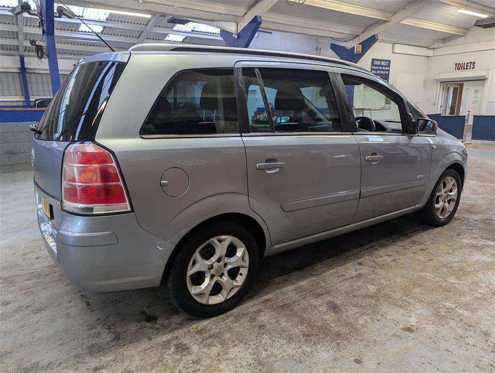 <p>2006 VAUXHALL ZAFIRA DESIGN</p>
