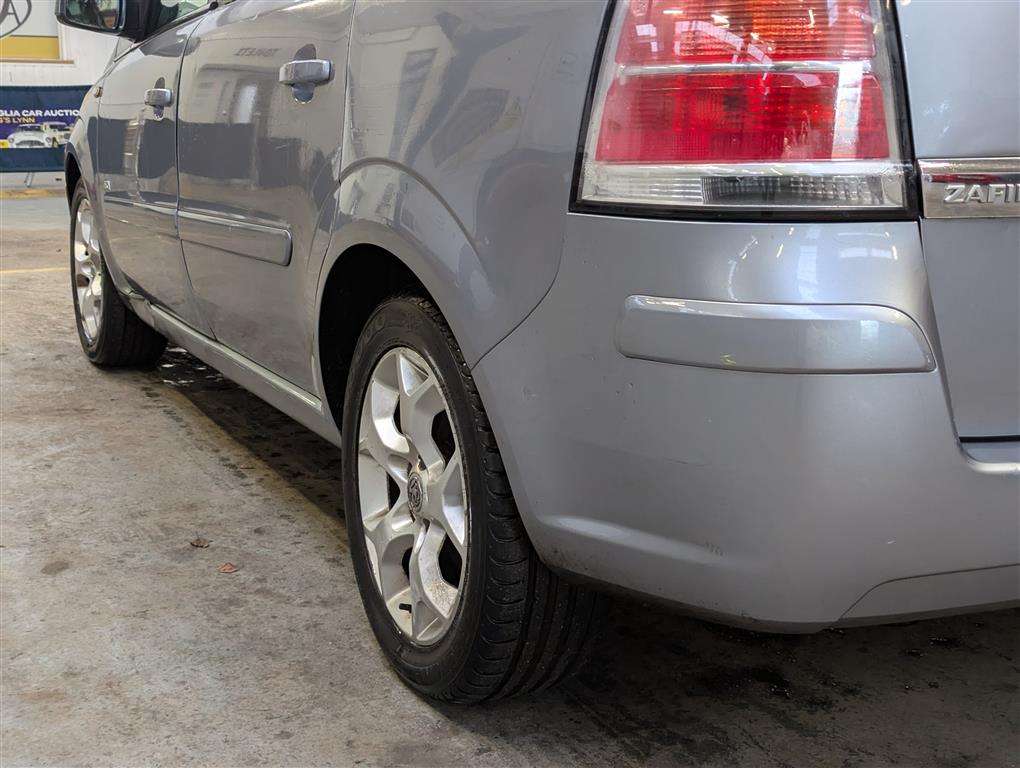 <p>2006 VAUXHALL ZAFIRA DESIGN</p>