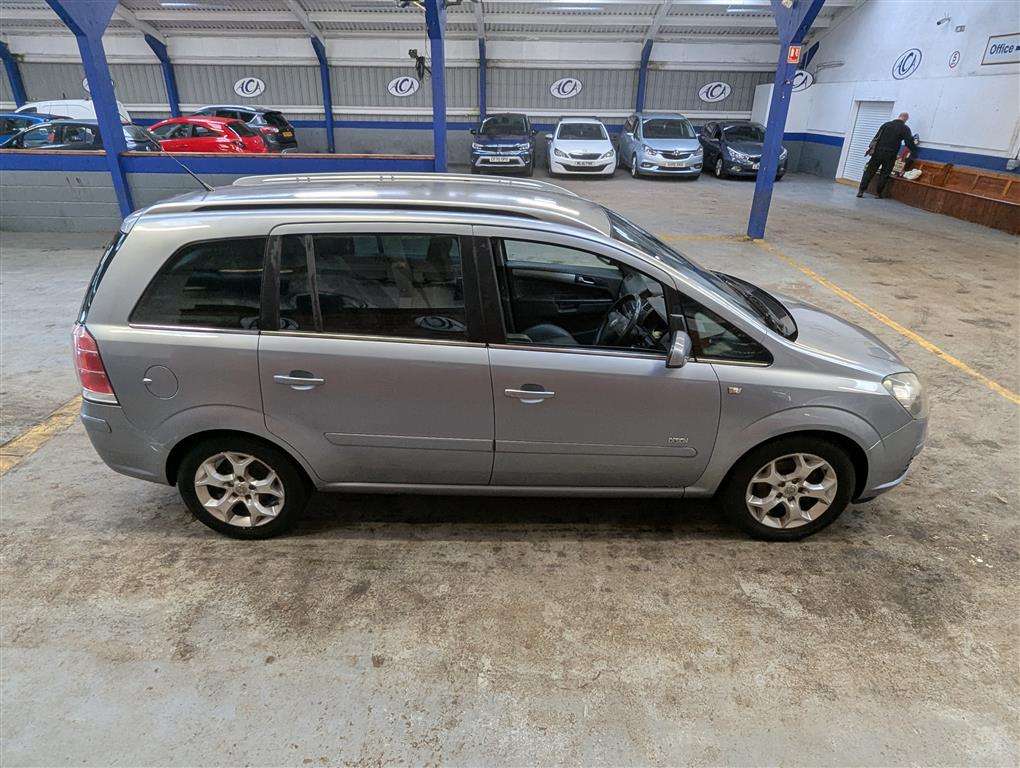 <p>2006 VAUXHALL ZAFIRA DESIGN</p>