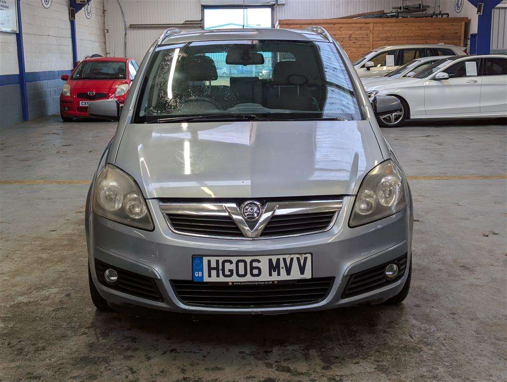 <p>2006 VAUXHALL ZAFIRA DESIGN</p>