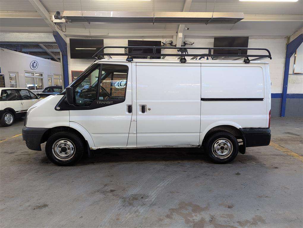 <p>2013 FORD TRANSIT 100 T280 FWD</p>