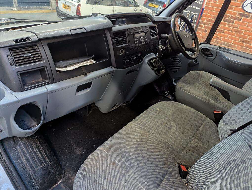 <p>2013 FORD TRANSIT 100 T280 FWD</p>