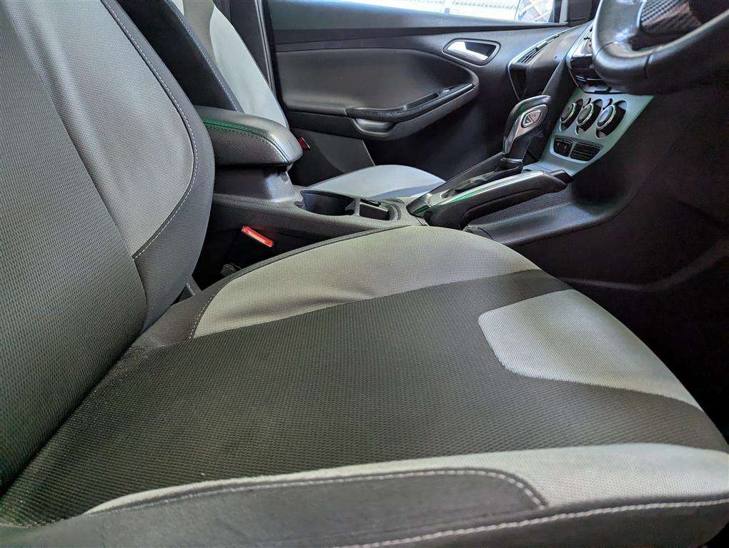 <p>2012 FORD FOCUS ZETEC S TDCI AUTO</p>