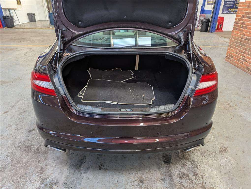 <p>2013 JAGUAR XF PORTFOLIO V6 AUTO</p>