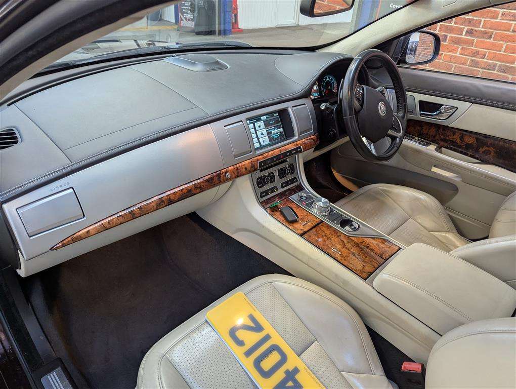 <p>2013 JAGUAR XF PORTFOLIO V6 AUTO</p>