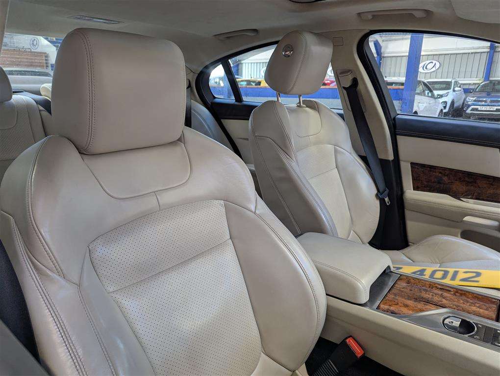 <p>2013 JAGUAR XF PORTFOLIO V6 AUTO</p>