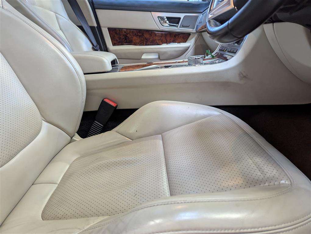 <p>2013 JAGUAR XF PORTFOLIO V6 AUTO</p>