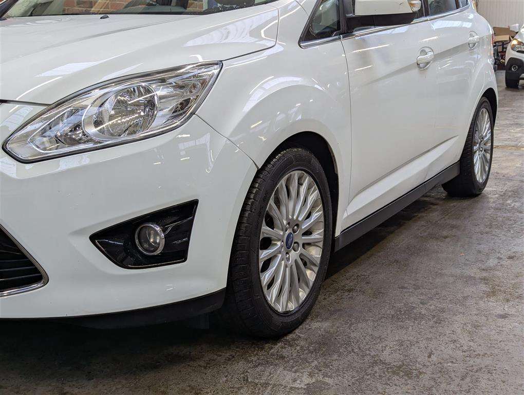<p>2014 FORD C-MAX TITANIUM **SOLD</p>