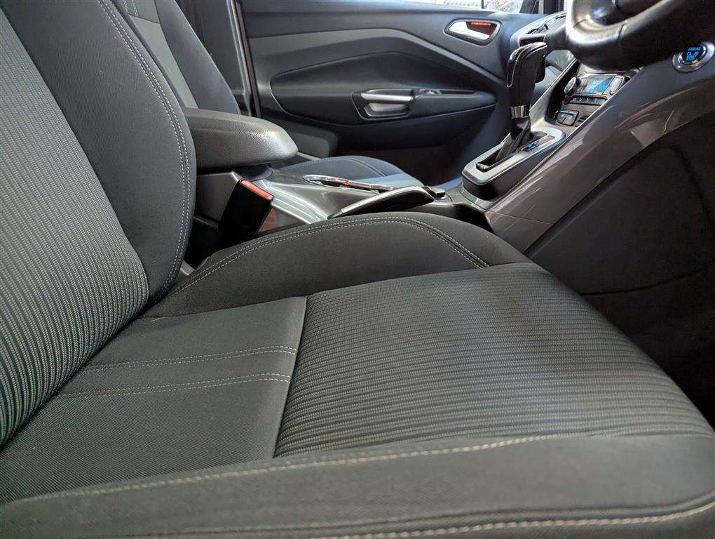 <p>2014 FORD C-MAX TITANIUM **SOLD</p>