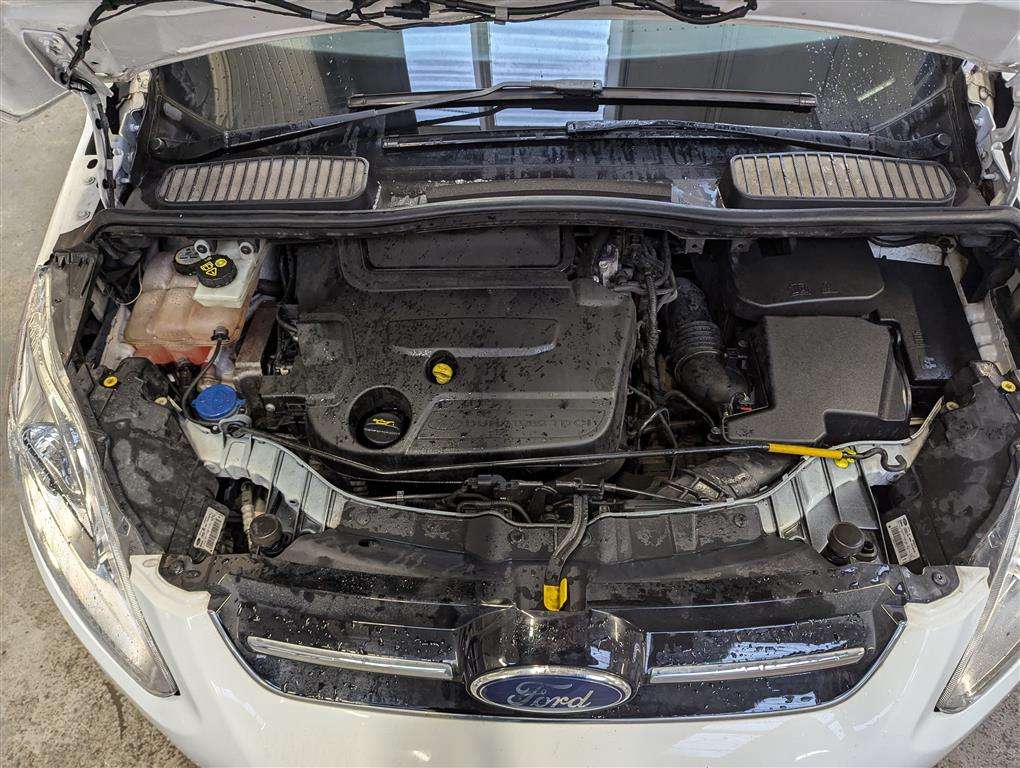 <p>2014 FORD C-MAX TITANIUM **SOLD</p>